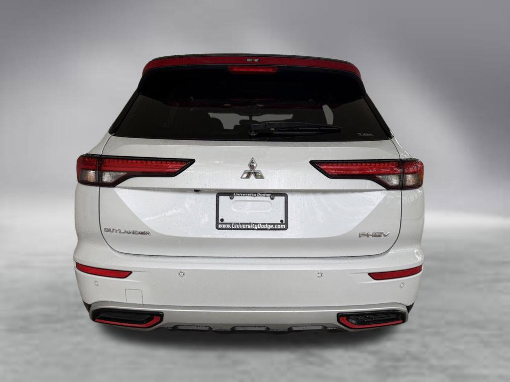 Used 2023 Mitsubishi Outlander 4WD Plug-In Hybrid image 31