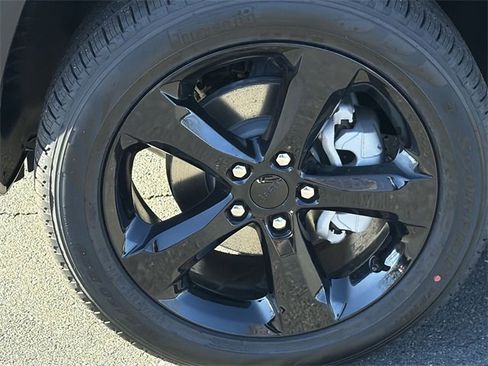 New 2025 Jeep Grand Cherokee Limited image 17