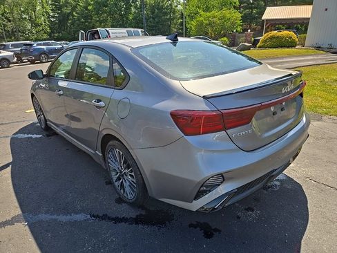 Certified 2023 Kia Forte GT-Line FWD image 6