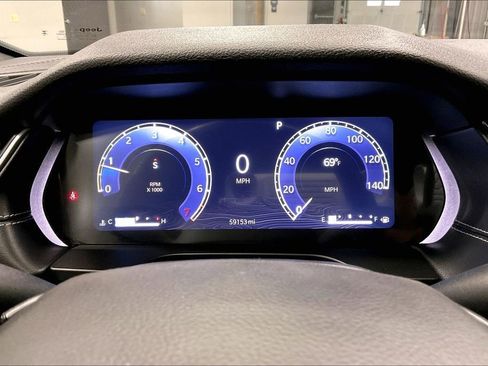 Used 2023 Jeep Grand Cherokee Altitude AWD/4WD image 13