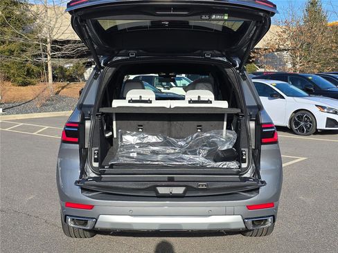 New 2026 BMW X7 xDrive40i image 5
