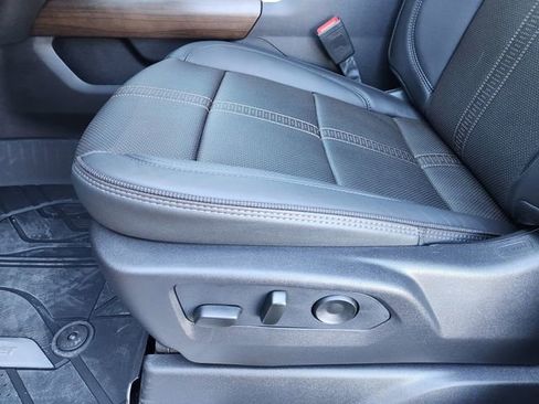 New 2026 Chevrolet Silverado 1500 High Country w/ High Country Premium Package RWD image 43