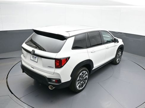 Certified 2024 Honda Passport EX-L image 38