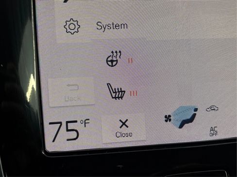 Used 2022 Volvo XC90 T5 Momentum w/ Advanced Package image 46