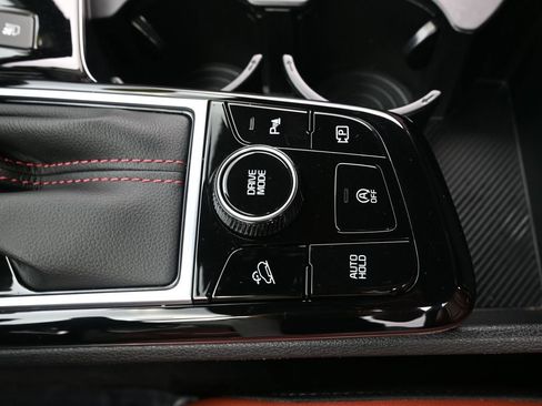 Used 2024 Kia Sportage SX image 15