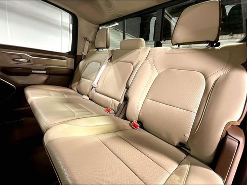 Used 2019 RAM 1500 Laramie image 35
