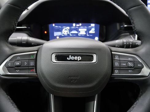 Used 2023 Jeep Compass High Altitude AWD/4WD image 17