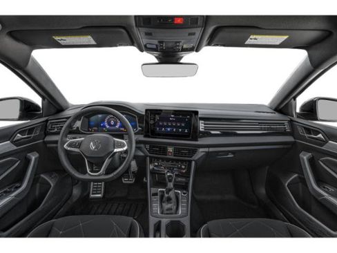 Used 2025 Volkswagen Jetta Sport FWD image 4