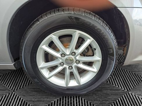 Used 2018 Dodge Grand Caravan SXT FWD image 14