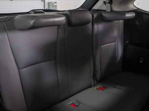 Used 2024 Toyota Highlander Limited FWD image 32