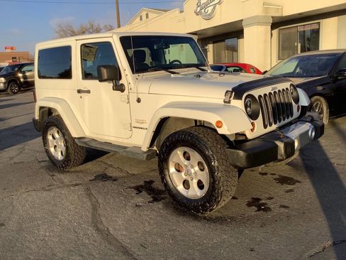 Used 2013 Jeep Wrangler Sahara w/ Connectivity Group image 3