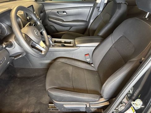 Used 2023 Nissan Sentra S FWD image 19