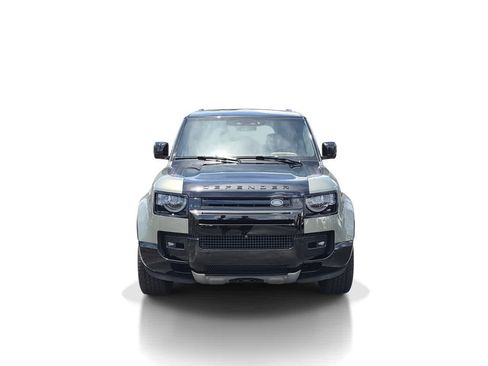 Certified 2025 Land Rover Defender 110 X AWD/4WD image 3