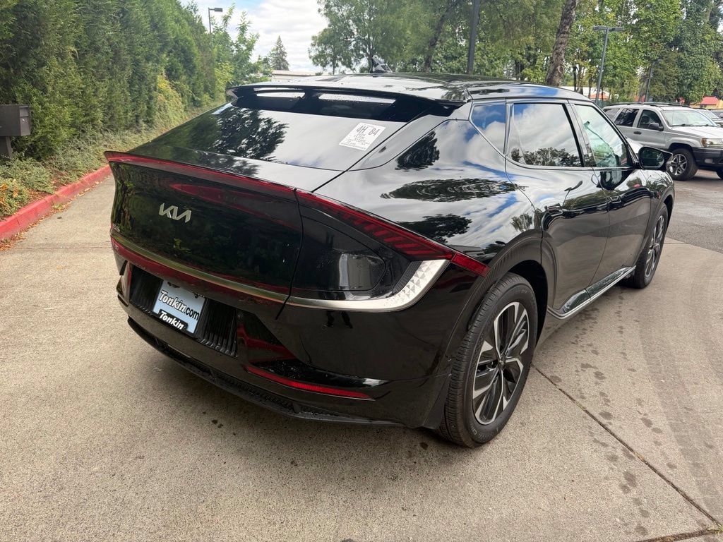 Used 2024 Kia EV6 Wind w/ Wind Technology Package RWD image 4