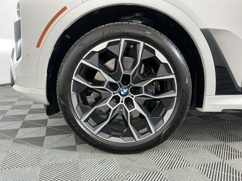 Certified 2026 BMW X7 M60i w/ Executive Package AWD/4WD image 38