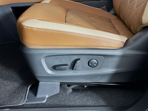 New 2026 Nissan Pathfinder Platinum image 20