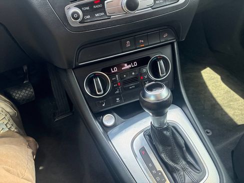Used 2018 Audi Q3 2.0T Premium Plus w/ Premium Plus Package AWD/4WD image 10