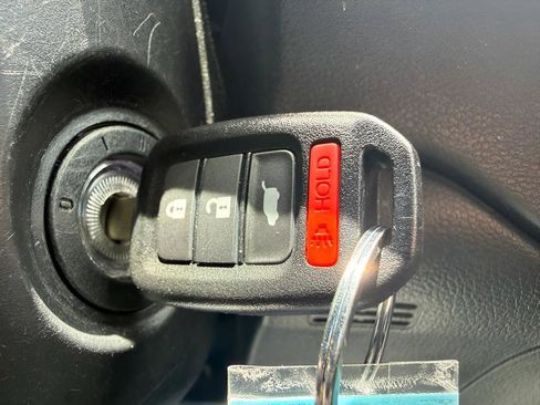 Used 2018 Honda CR-V LX image 27