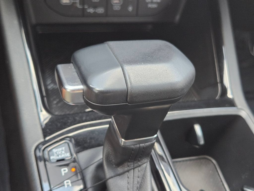 Certified 2025 Kia K5 GT-Line w/ GT-Line Premium Package FWD image 27
