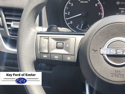 Used 2023 Nissan Rogue SV AWD/4WD image 16