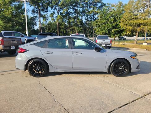 Used 2022 Honda Civic Sport image 8