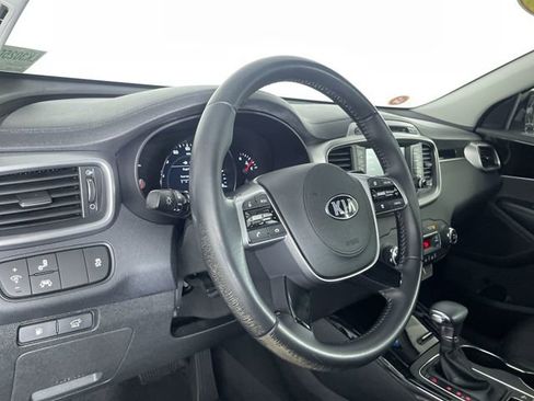 Used 2019 Kia Sorento EX image 28