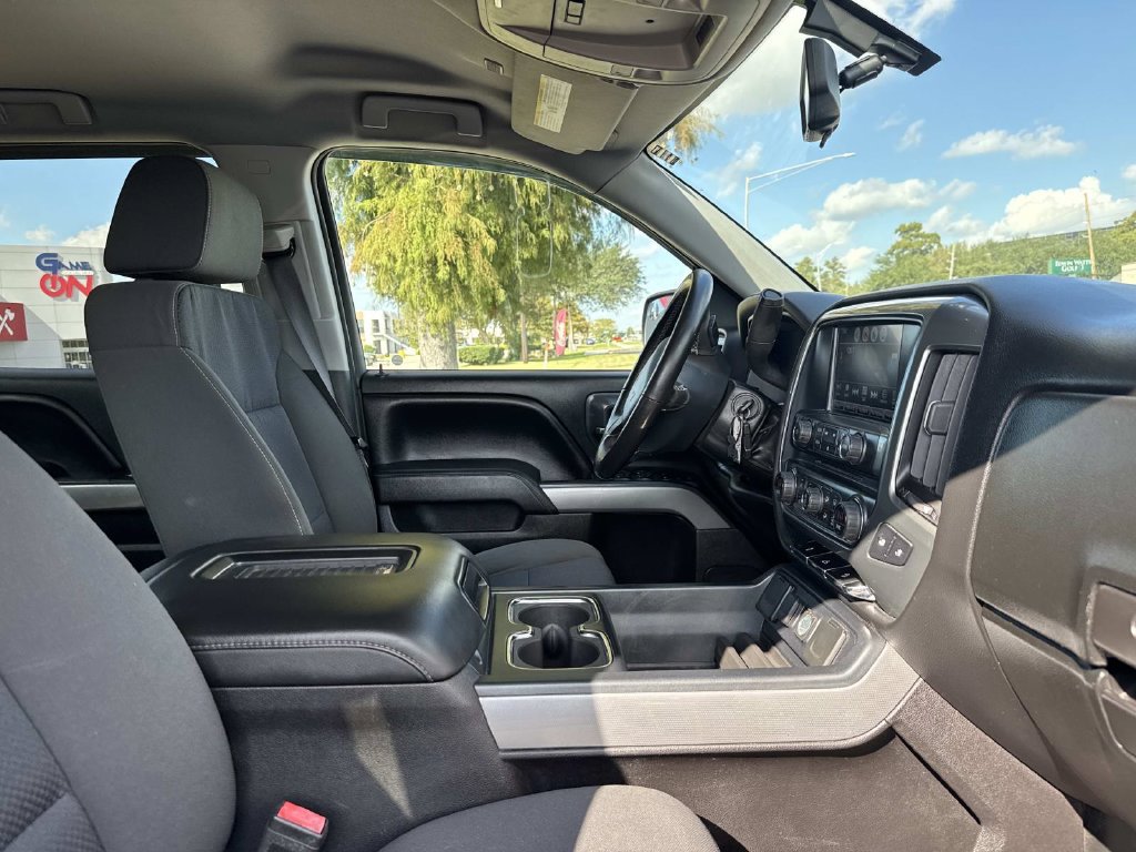 Used 2017 Chevrolet Silverado 1500 LT w/ True North Edition AWD/4WD image 12