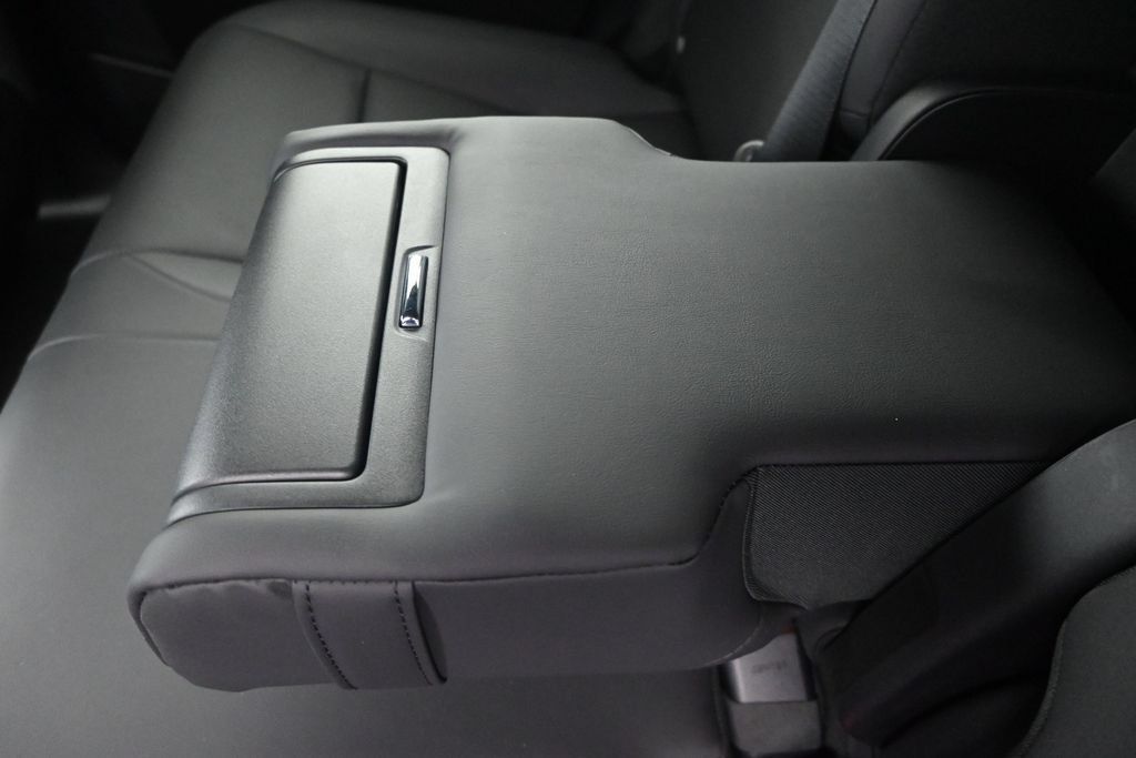 Used 2024 Lexus RX 350 FWD w/ Technology Package image 17