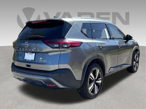 Used 2023 Nissan Rogue SL AWD/4WD image 25