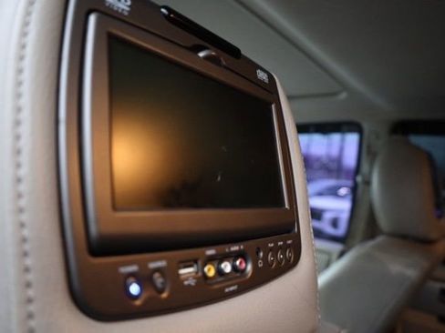 Used 2014 Ford Expedition EL Limited w/ Equipment Group 301A image 29