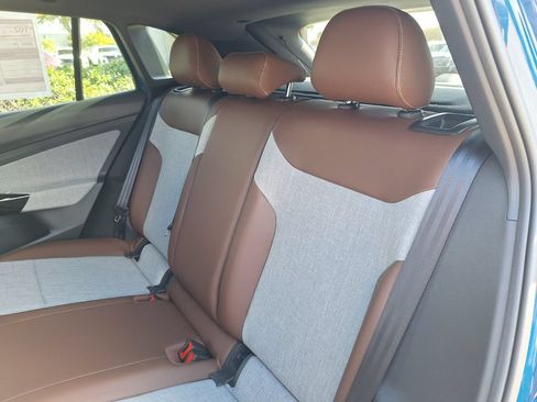 New 2025 Volkswagen ID.4 Pro AWD/4WD image 21