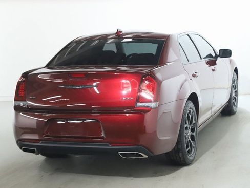 Used 2022 Chrysler 300 Touring w/ Sport Appearance Package image 44