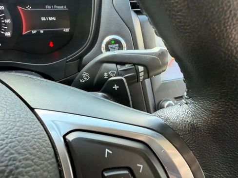 Used 2018 Ford Fusion SE w/ Equipment Group 201A image 17