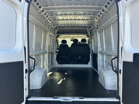 Used 2023 RAM ProMaster 2500 image 20