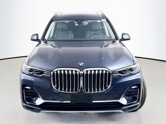 Used 2022 BMW X7 xDrive40i w/ Parking Assistance Package video 2