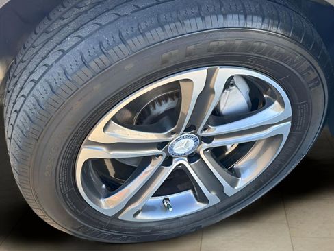 Used 2016 Mercedes-Benz GLC 300 4MATIC image 41