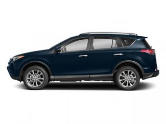 Used 2018 Toyota RAV4 SE video 3