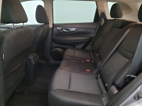 Used 2018 Nissan Rogue SV image 18