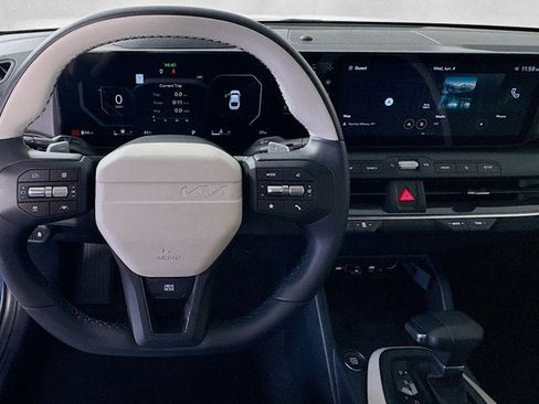 New 2025 Kia K4 GT-Line w/ GT-Line Premium Package image 13