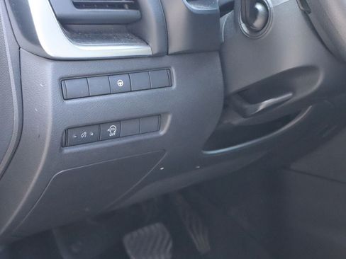 Used 2023 Nissan Rogue SV FWD image 22