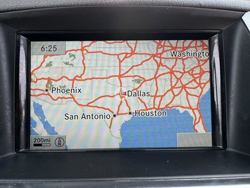 Used 2016 Mercedes-Benz GL 450 4MATIC image 34