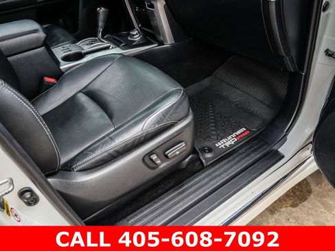 Used 2017 Toyota 4Runner Limited AWD/4WD image 18