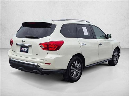 Used 2019 Nissan Pathfinder SL FWD image 5