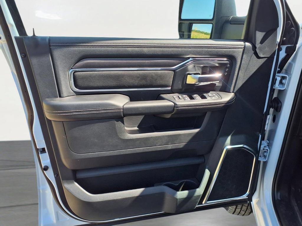 New 2026 RAM 3500 Laramie w/ Max Tow Package AWD/4WD image 14