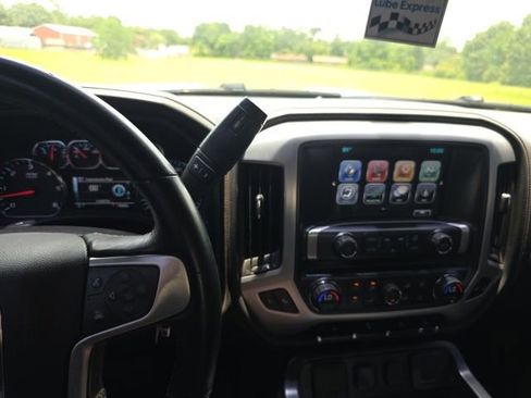 Used 2018 GMC Sierra 1500 SLT w/ Texas SLT Premium Package AWD/4WD image 18