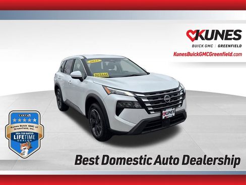 Used 2025 Nissan Rogue SV image 1