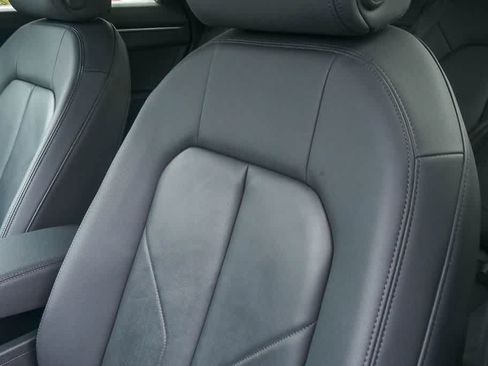 Used 2024 Audi Q3 2.0T Premium AWD/4WD image 21