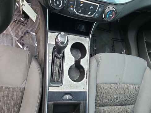 Used 2016 Chevrolet Impala LS FWD image 18
