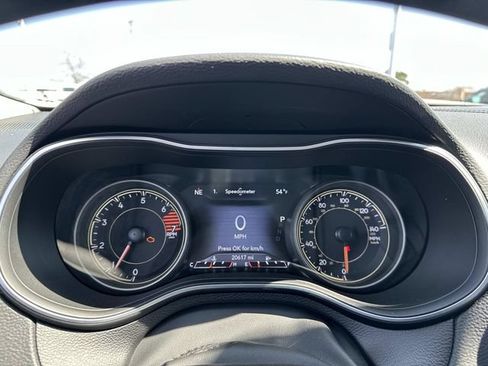 Used 2023 Jeep Cherokee Altitude Lux AWD/4WD image 21