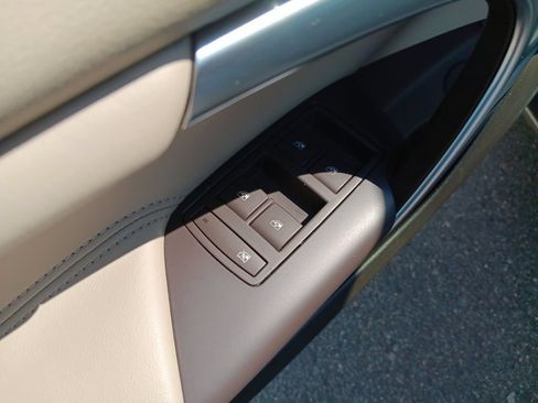 Used 2014 Buick Regal Premium FWD image 11